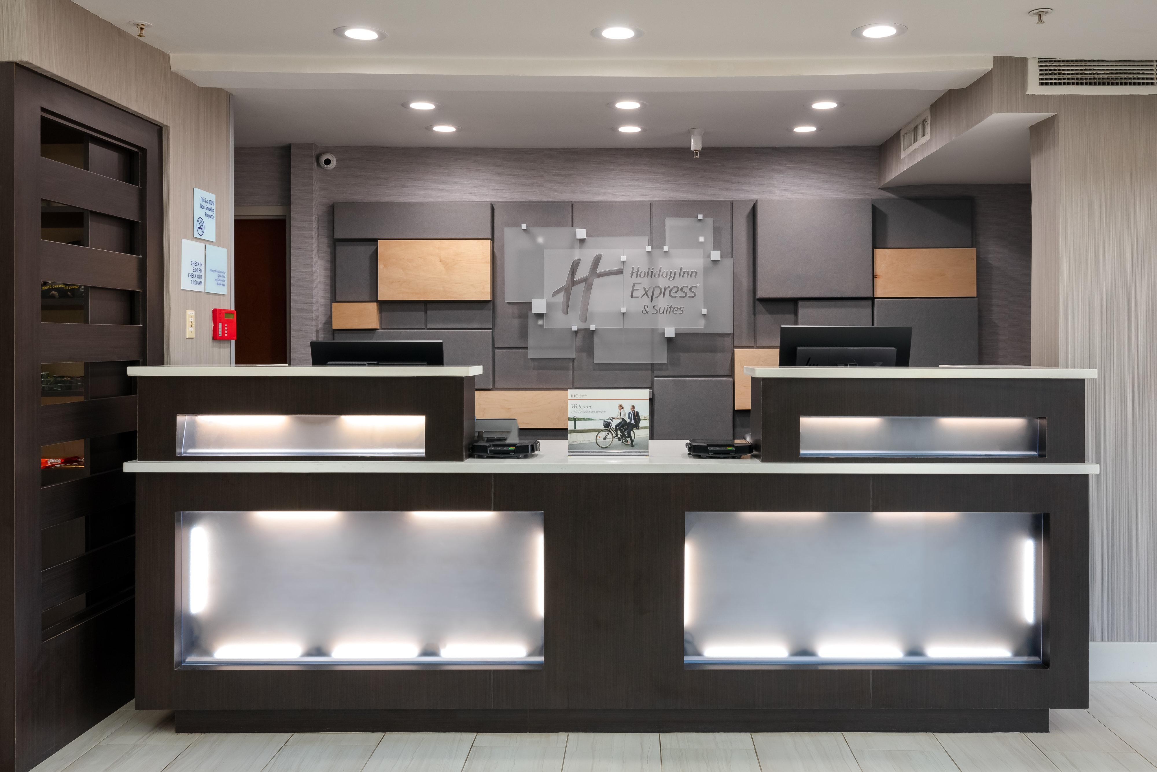Holiday Inn Express & Suites Milton East I-10 By Ihg Esterno foto