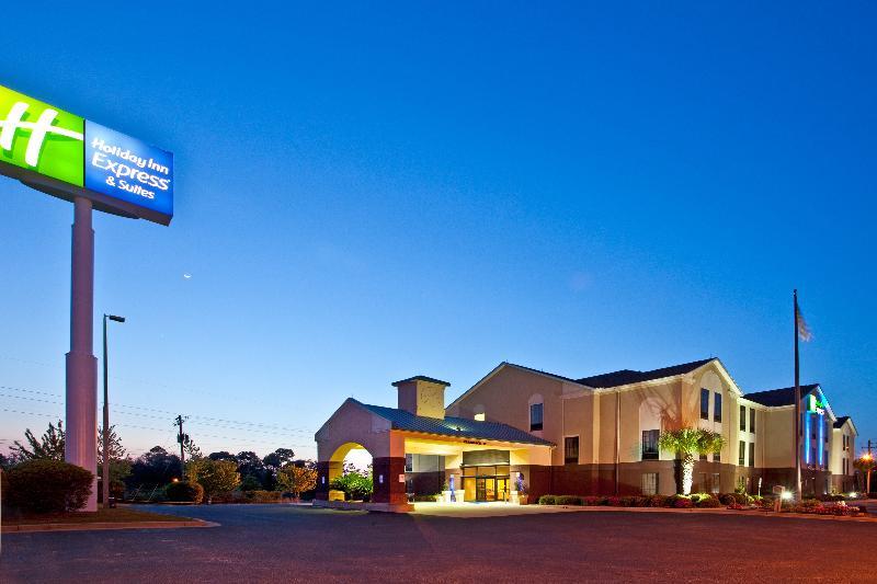 Holiday Inn Express & Suites Milton East I-10 By Ihg Esterno foto
