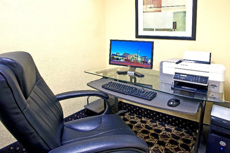 Holiday Inn Express & Suites Milton East I-10 By Ihg Esterno foto